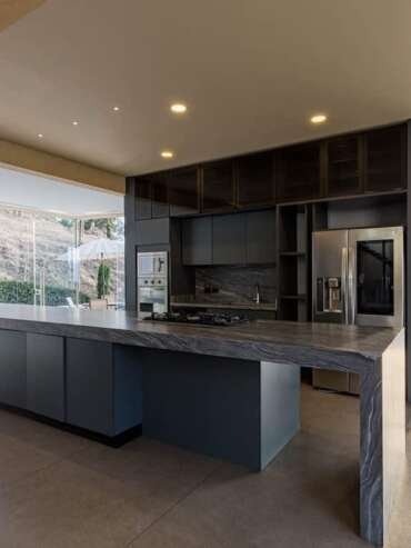 b7e48470-b6f5-49-TSpKx